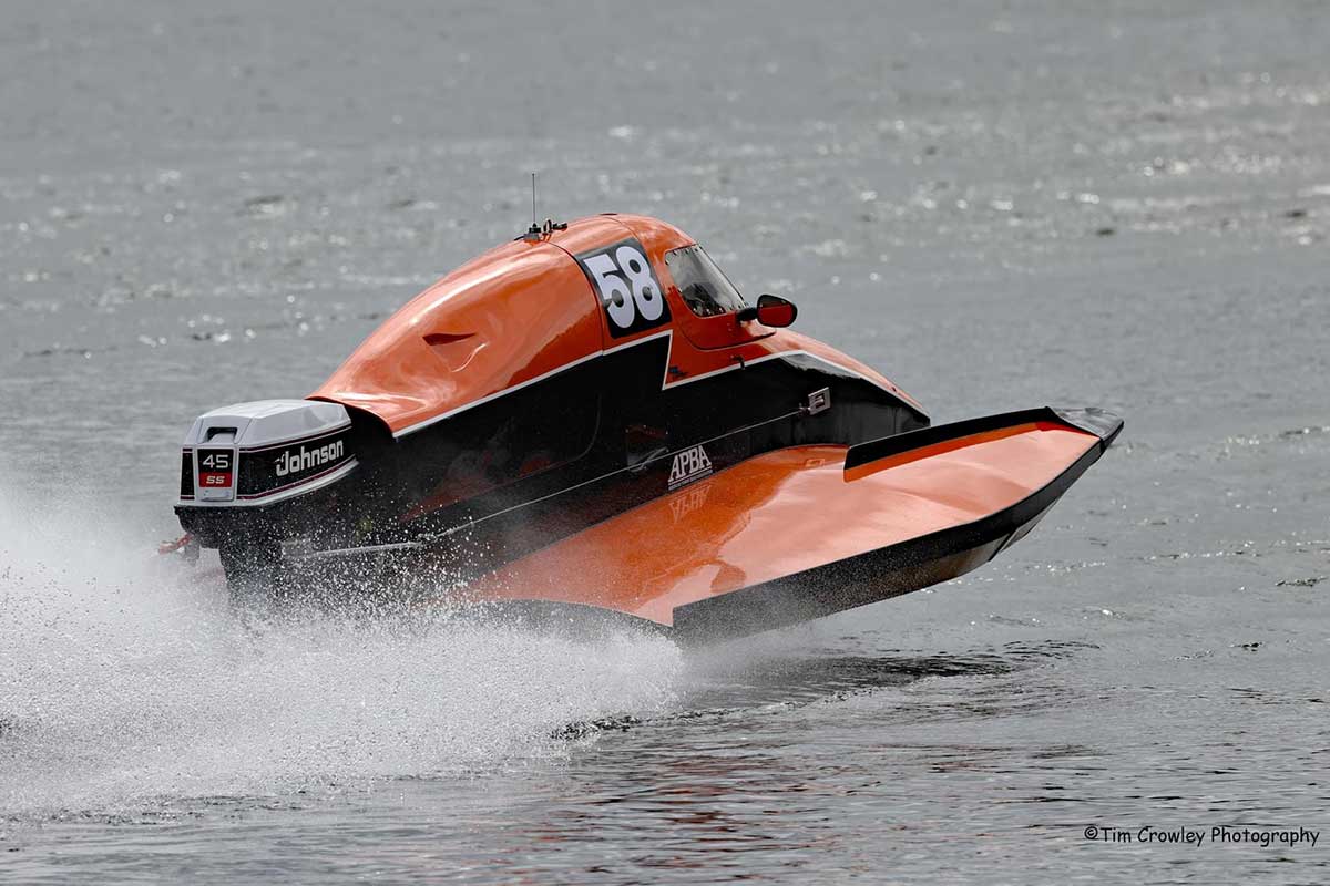 Tunnel Boat Racing Tunnel Boat Racing